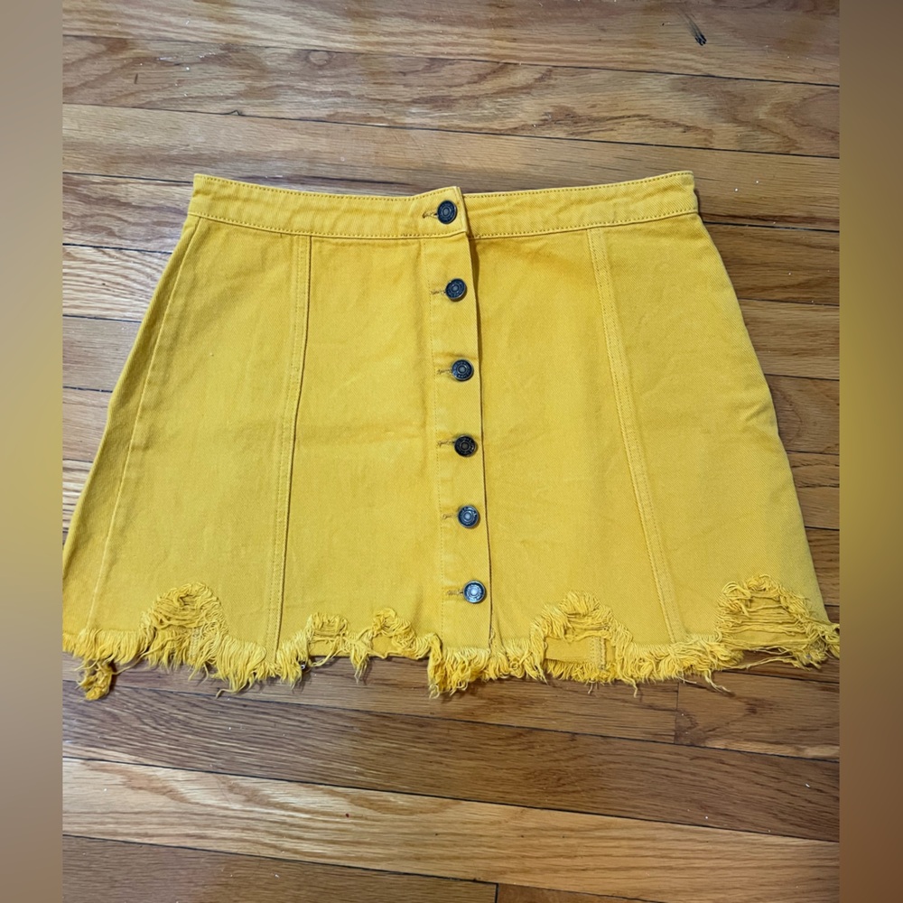 DejaVu bright yellow button-up mini skirt, size L.
